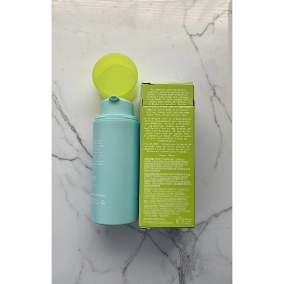 ITEM Beauty Fast Pass AHA Cleanser For Oily & Combo Skin - Picture 2 of 2